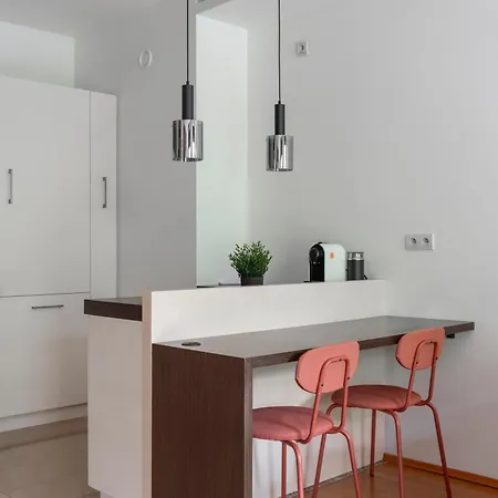 Glowny - Parking, Workspace - By Rentujemy Krakow